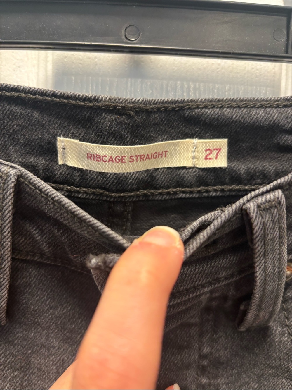 Levi’s Ribcage Straight Button Fly High Waist Black Denim Jeans Size 27 - Picture 9 of 11